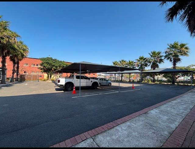 1,508M² OFFICE TO LET IN POINT WATERFRONT